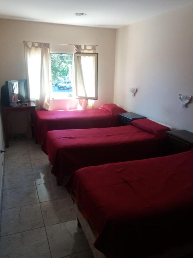Hotel Caleta Olivia Hueso Per Exterior photo